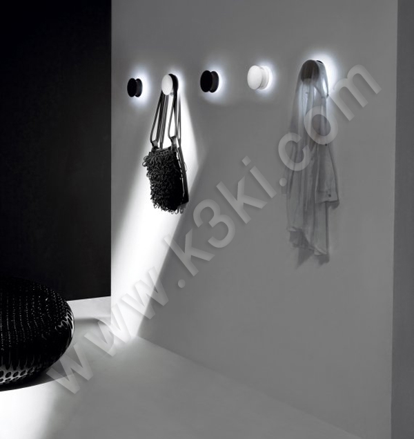 أغرب وأروع 15 تصميم لحمالات الثياب