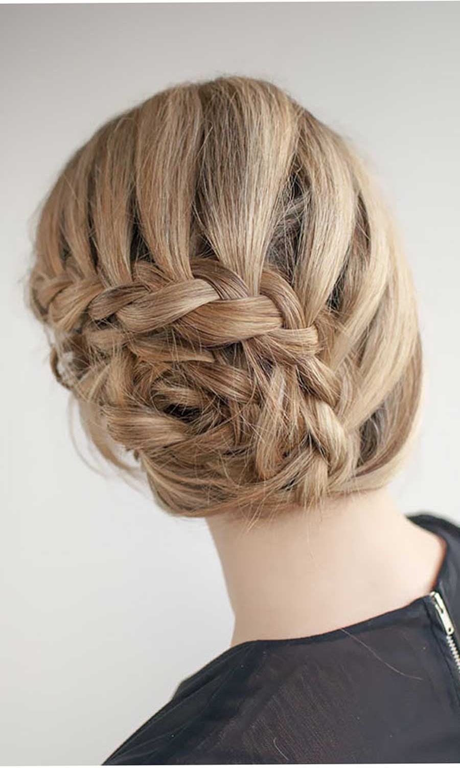 Причёски косы на средние волосы. Косы на среднюю длину волос. Прически с косами. Вечерние прически с плетением. Прическа с плетением на средние.