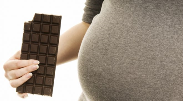 الشوكولاته والمرأة الحامل